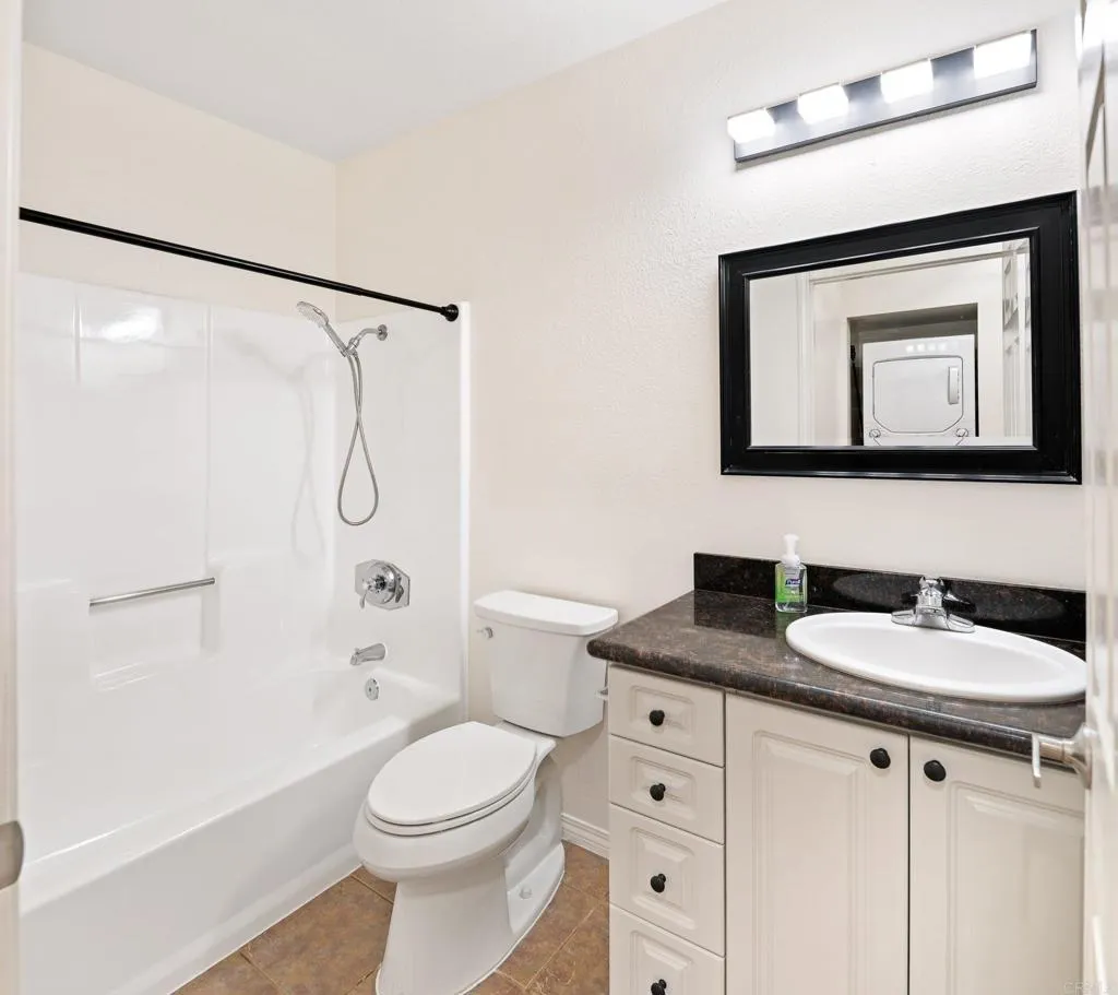https://cdn.realtyfeed.com/cdn/127/306700980/8660f8ba20a0cbcbbdd50c19e09fdc0f.webp
