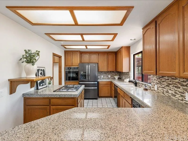 https://cdn.realtyfeed.com/cdn/127/306700991/104bf7e59b9f786b1eb1a42829f78cfa.webp