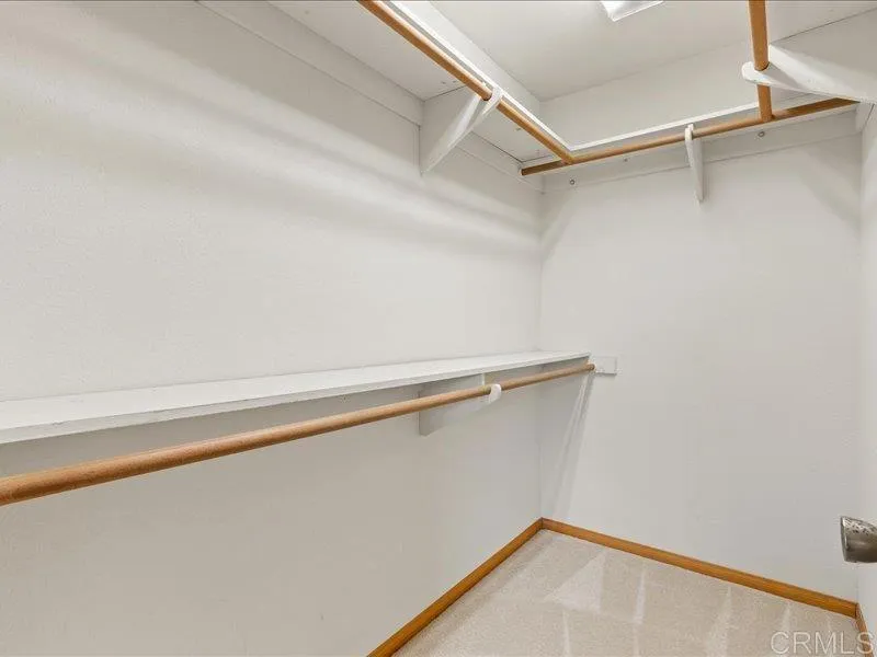 https://cdn.realtyfeed.com/cdn/127/306700991/28fb2085ba5f18196f3f3a089c29ff49.webp