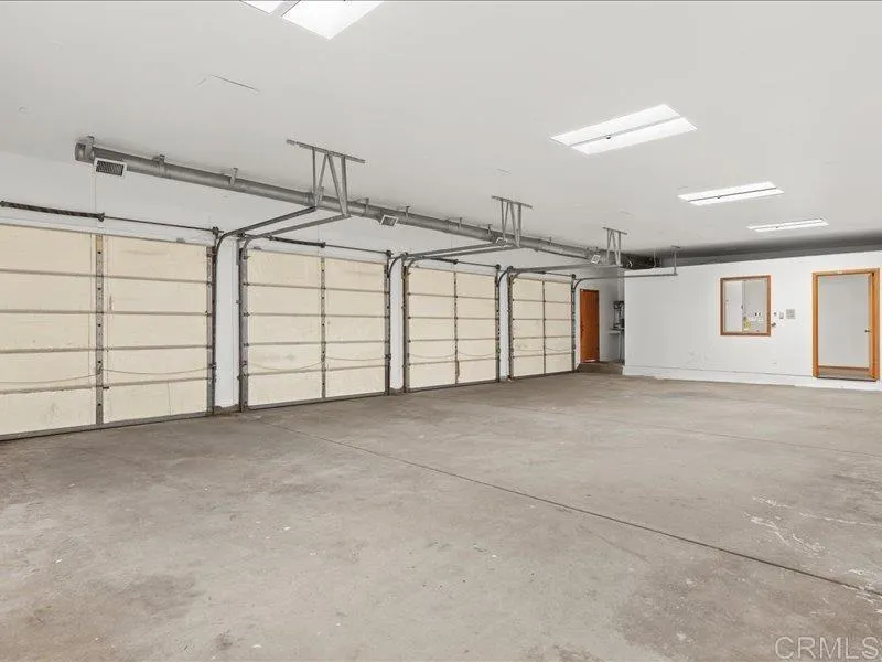 https://cdn.realtyfeed.com/cdn/127/306700991/975009b1997587072d5534ba82dc3a93.webp