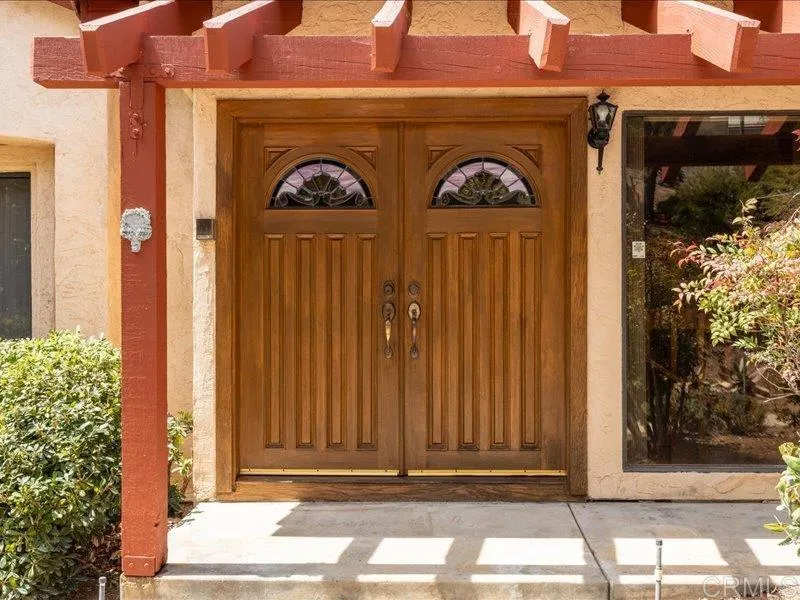 https://cdn.realtyfeed.com/cdn/127/306700991/f6b44a0b30dd38426bfd081e945df995.webp