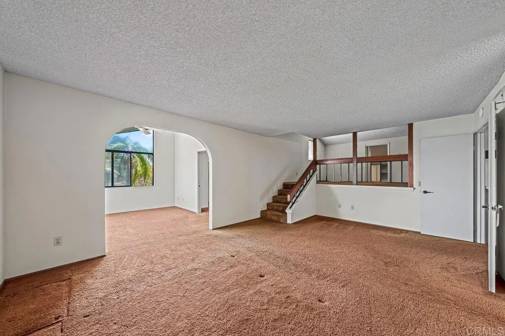 https://cdn.realtyfeed.com/cdn/127/306700996/0b583336925f7b431a52f62a750e1fb1.webp