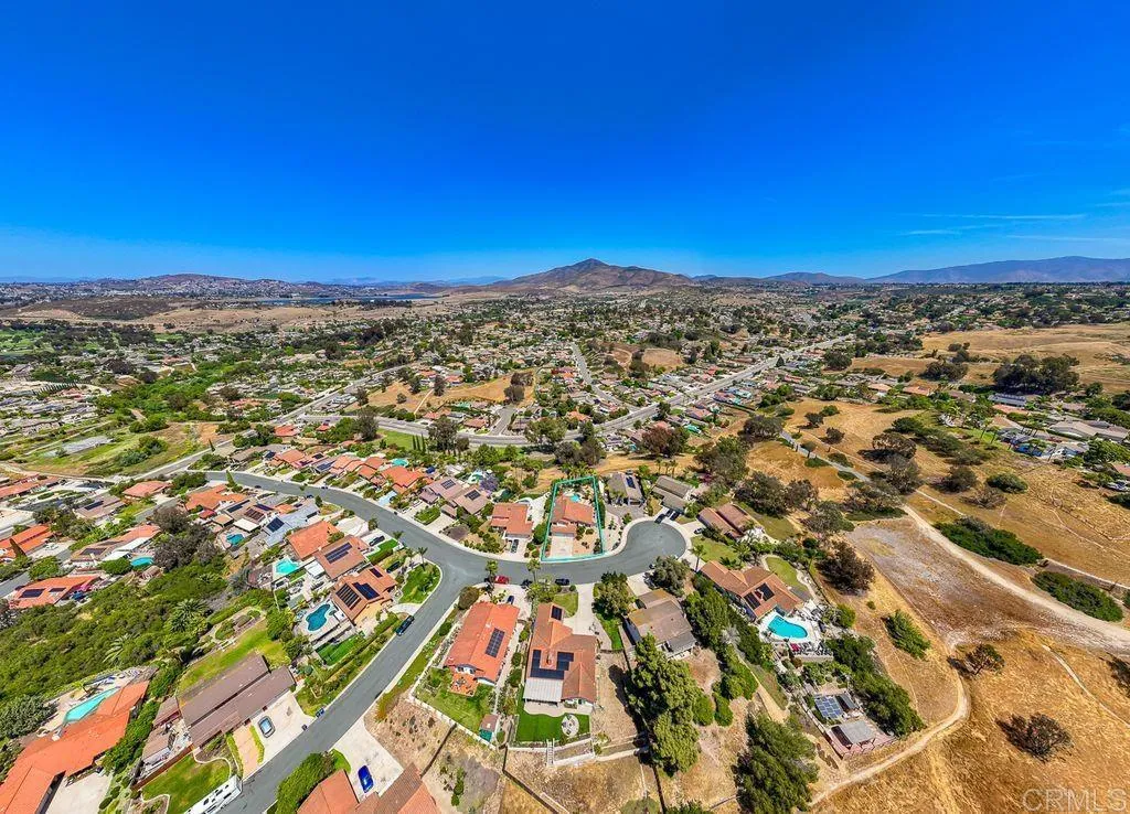 https://cdn.realtyfeed.com/cdn/127/306700996/4a91ba7d5384b6728aecacd606ca2675.webp