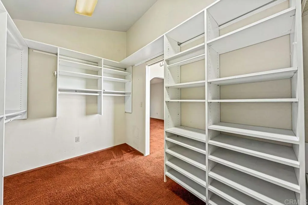 https://cdn.realtyfeed.com/cdn/127/306700996/b002a1400b0872da81be1cb72d6dee42.webp