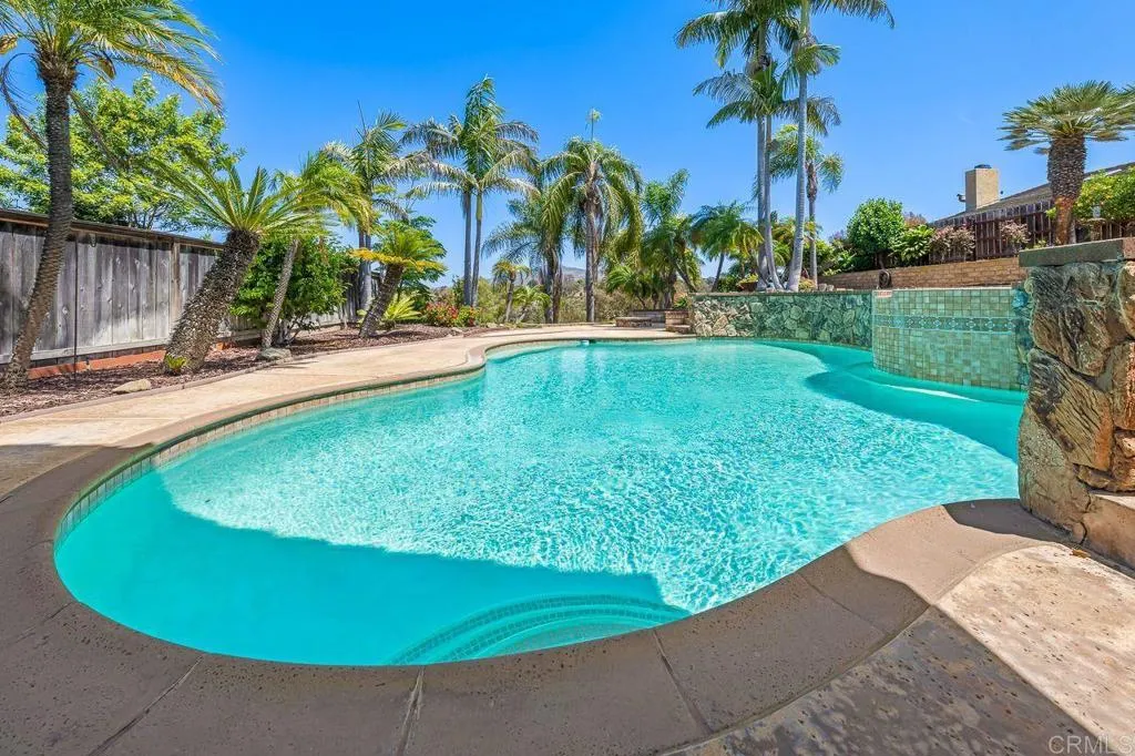 https://cdn.realtyfeed.com/cdn/127/306700996/e3601fe75e120be477003594a9af8be2.webp