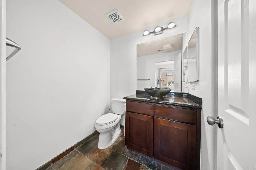 https://cdn.realtyfeed.com/cdn/127/306701005/8962f85d9af6d3657f44e98fbe2da284.webp