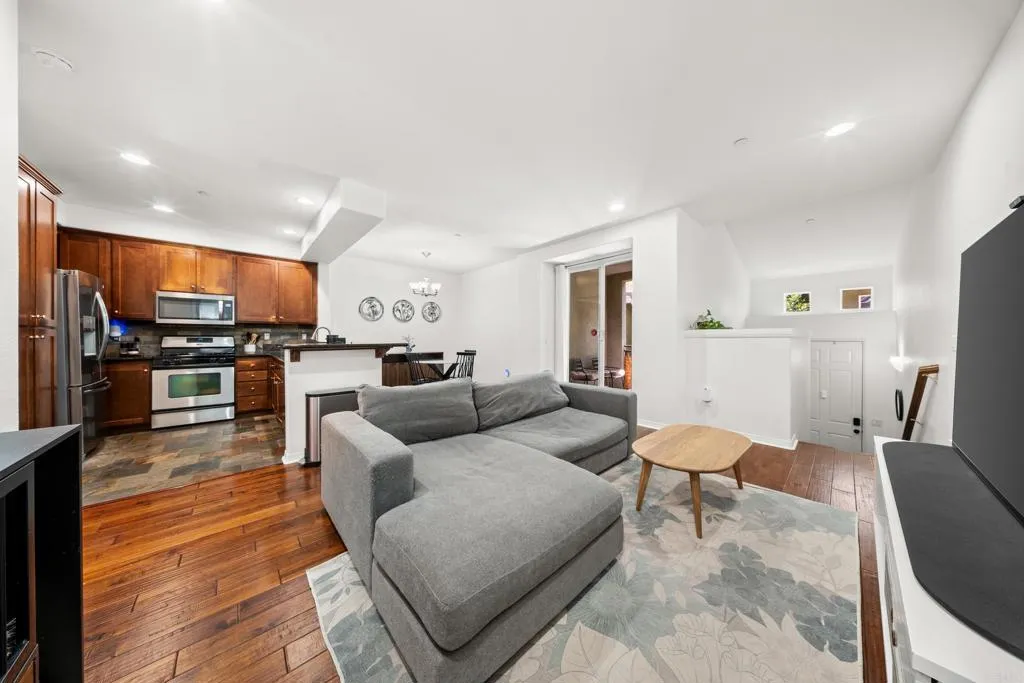 Photo #2: PTP2603041 Listing: Photo #2