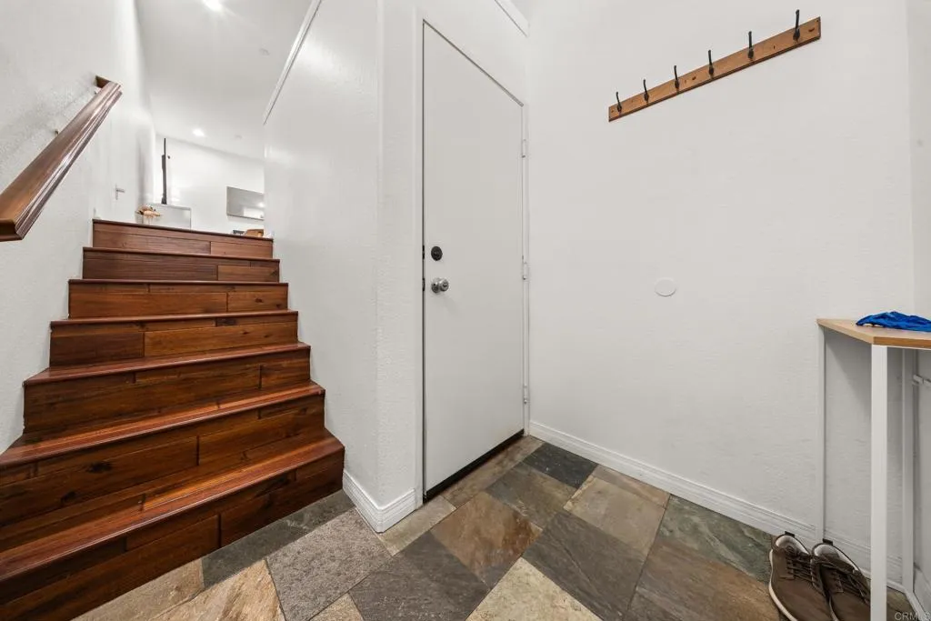 https://cdn.realtyfeed.com/cdn/127/306701005/e138e67560fa6f27a04bf521030af31c.webp
