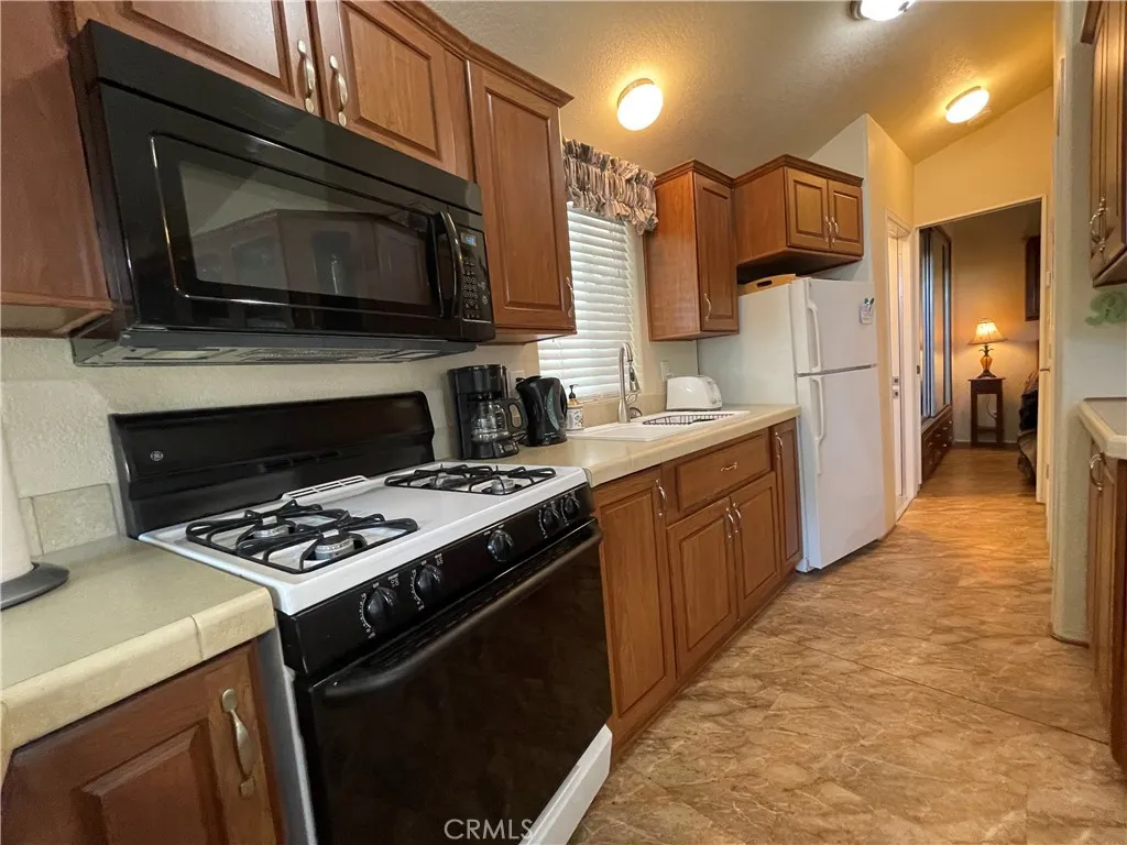 74711 Dillon Road UNIT 1025, Desert Hot Springs, CA, 92441