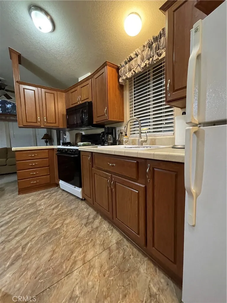 74711 Dillon Road UNIT 1025, Desert Hot Springs, CA, 92441