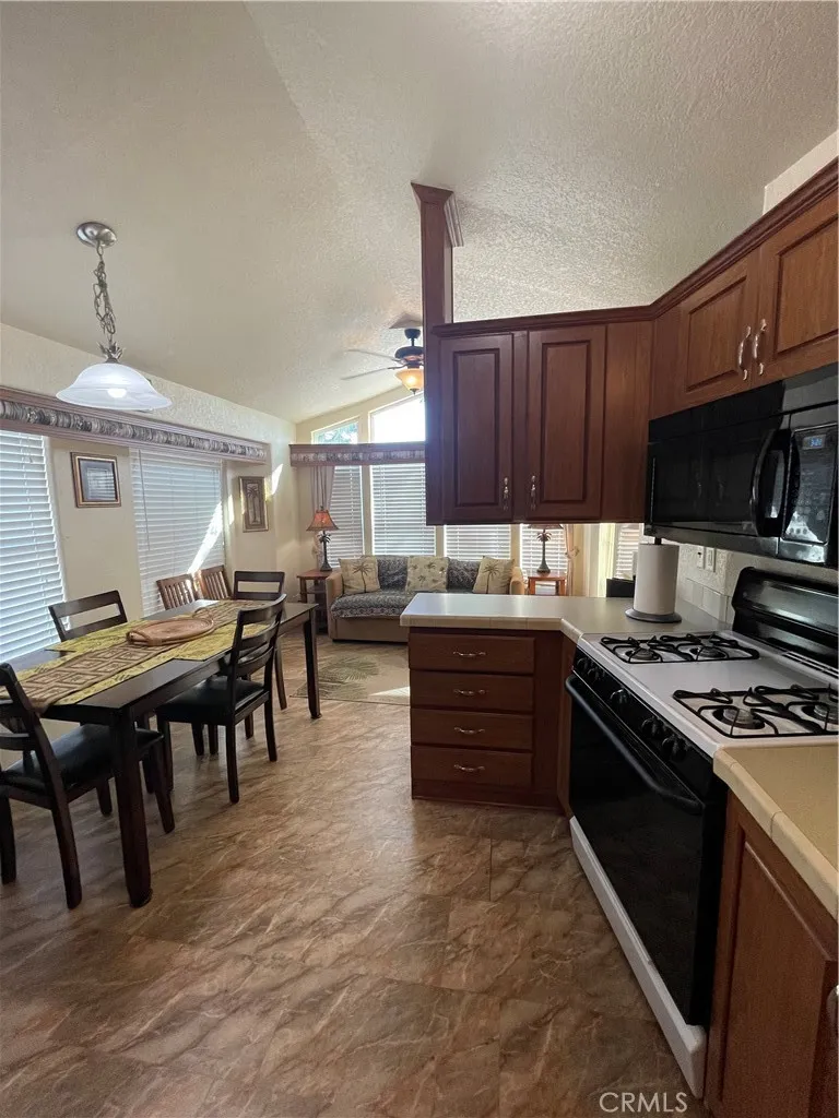 74711 Dillon Road UNIT 1025, Desert Hot Springs, CA, 92441