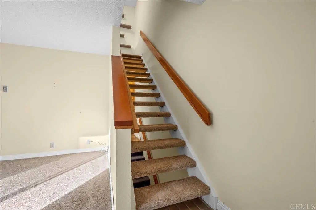 https://cdn.realtyfeed.com/cdn/127/306701040/3c413bfc2542af0e55a7ee2d07fc656c.webp