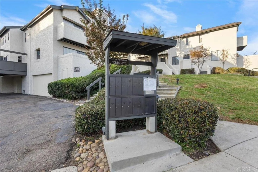 https://cdn.realtyfeed.com/cdn/127/306701040/709639057159c207e76a9c652871c0a0.webp