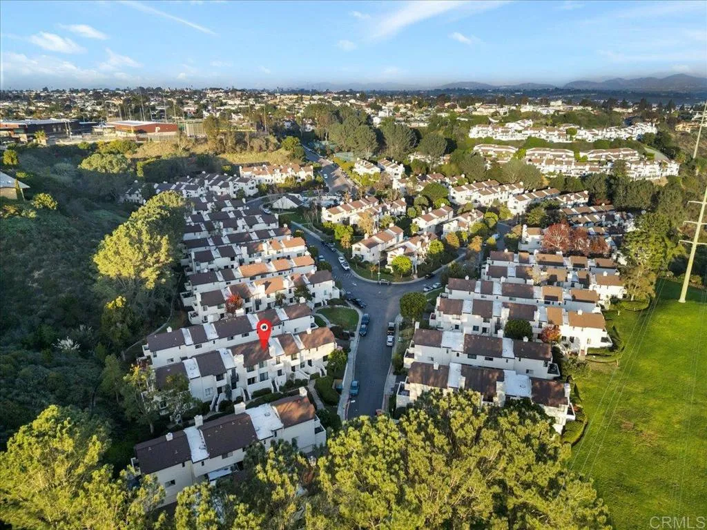 https://cdn.realtyfeed.com/cdn/127/306701040/8b6154dc11104bfe25eeffc2bf6d6f99.webp