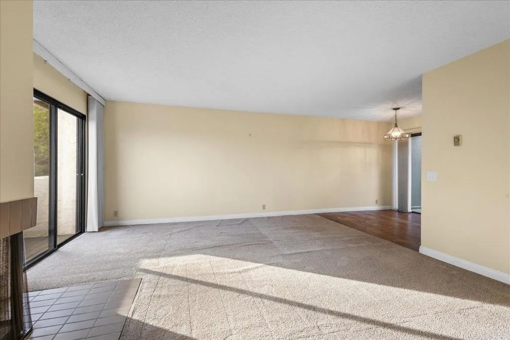 https://cdn.realtyfeed.com/cdn/127/306701040/90836a051ba90804dac96c255c9ae85b.webp
