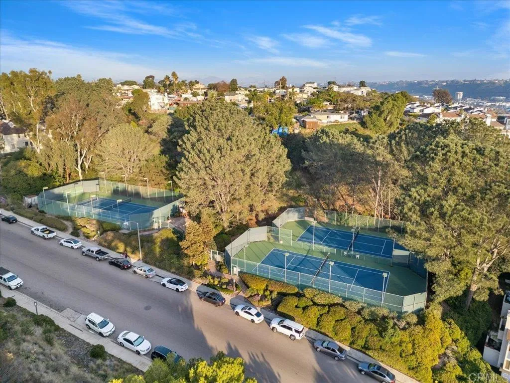 https://cdn.realtyfeed.com/cdn/127/306701040/934dfd7d70c7f70041b3aa966ba92d94.webp