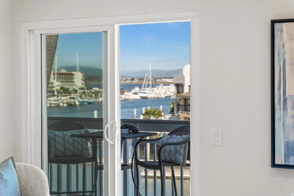 https://cdn.realtyfeed.com/cdn/127/306701050/bb771e70325a8a715232337d6050518d.webp