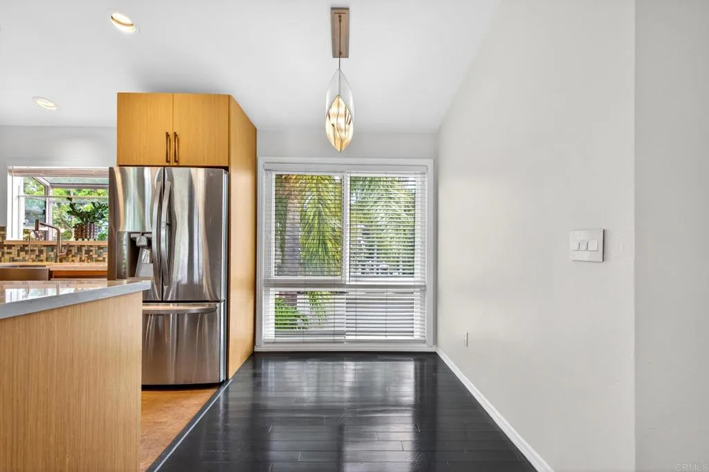 https://cdn.realtyfeed.com/cdn/127/306701064/054d2a3c74f7b3df355977ebf4258f49.webp
