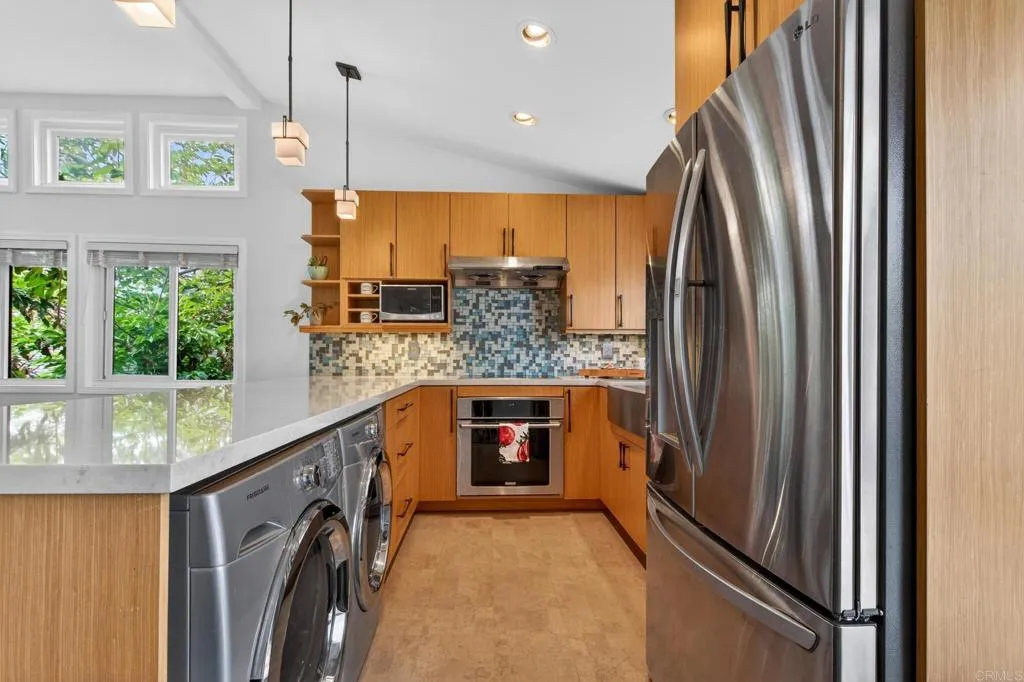 Photo #11: PTP2603049 Listing: Photo #11