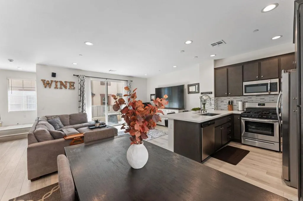 Photo #7: PTP2603043 Listing: Photo #7