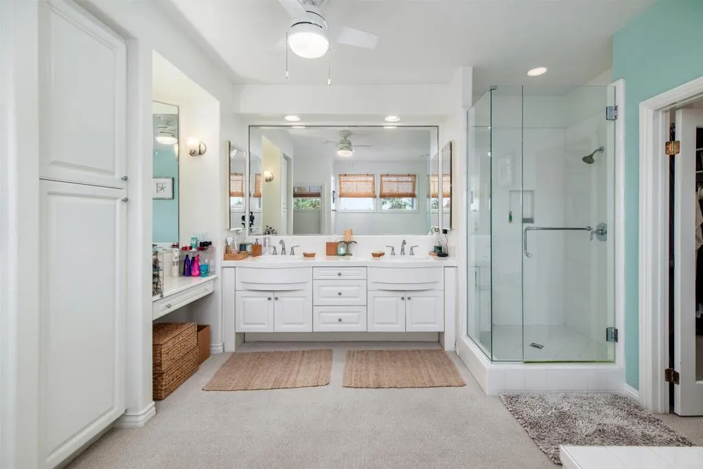 https://cdn.realtyfeed.com/cdn/127/306701107/0df37e3fb21787c7696cc247a0d0f49a.webp