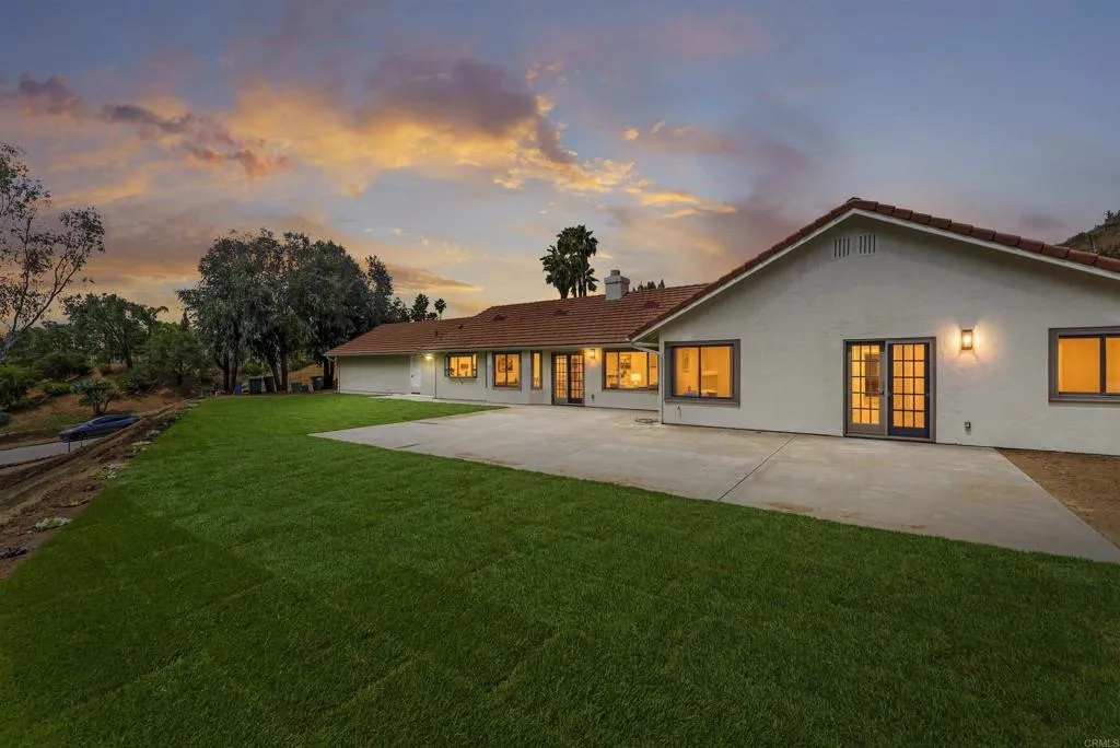 https://cdn.realtyfeed.com/cdn/127/306701122/12193f88e972229a56177f3f81afdba7.webp