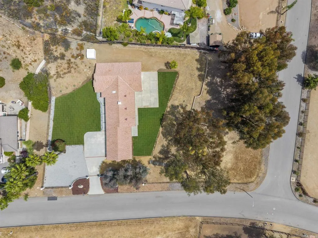 https://cdn.realtyfeed.com/cdn/127/306701122/3500df3d5157b2dffde84e703913eba8.webp