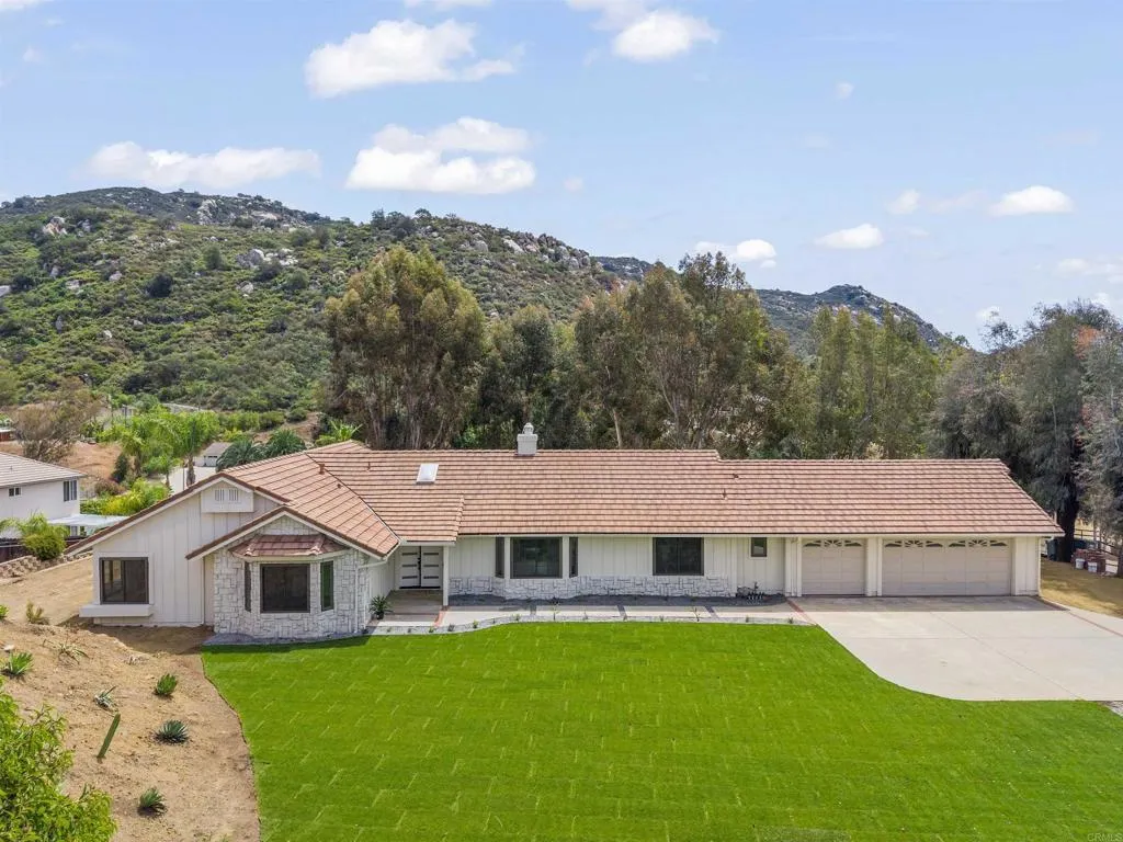 https://cdn.realtyfeed.com/cdn/127/306701122/4ca3e95863ec746c4fcce8c36d26ae75.webp