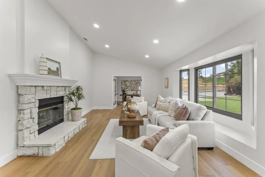 https://cdn.realtyfeed.com/cdn/127/306701122/79dfac7f93f74cb63eb2cdaa2ae60a58.webp