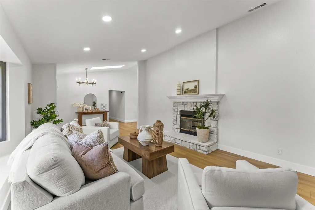 https://cdn.realtyfeed.com/cdn/127/306701122/9bb65077ad55cb10cc0b436f84880097.webp