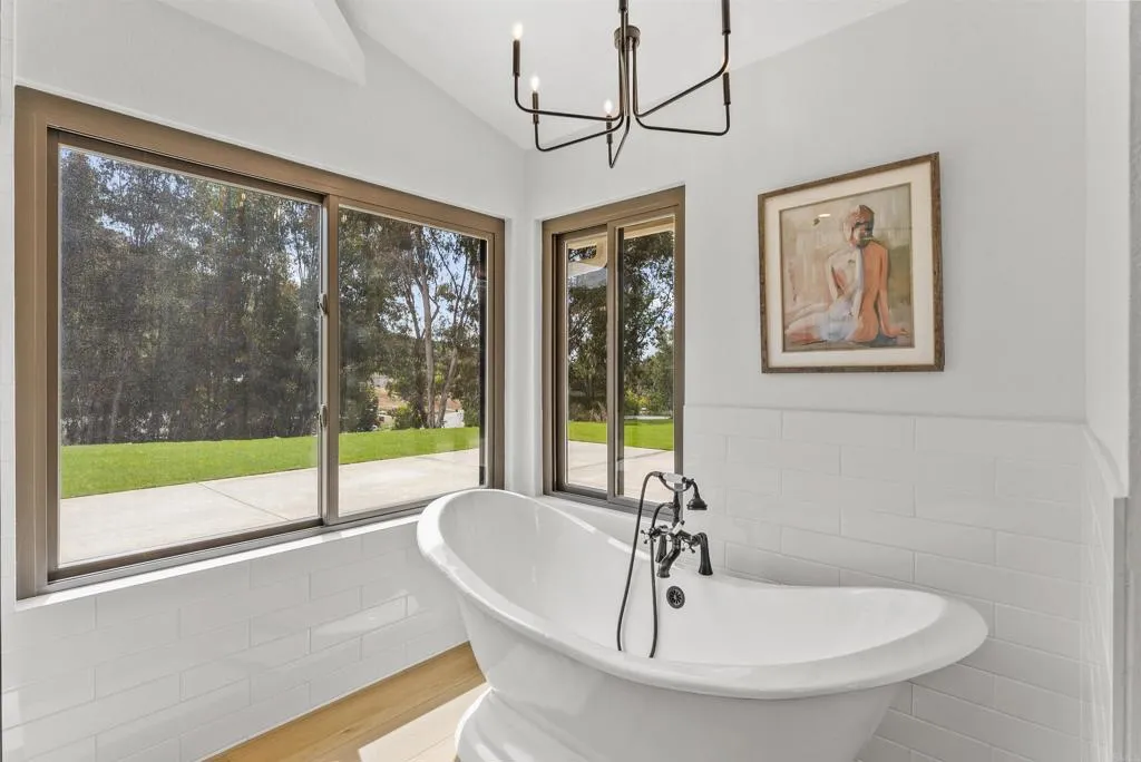 https://cdn.realtyfeed.com/cdn/127/306701122/a1915b950b9861ef49ff337e5527ede1.webp