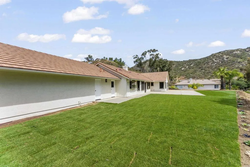 https://cdn.realtyfeed.com/cdn/127/306701122/f4c5254890a64401e08b24a8b4bcc42f.webp