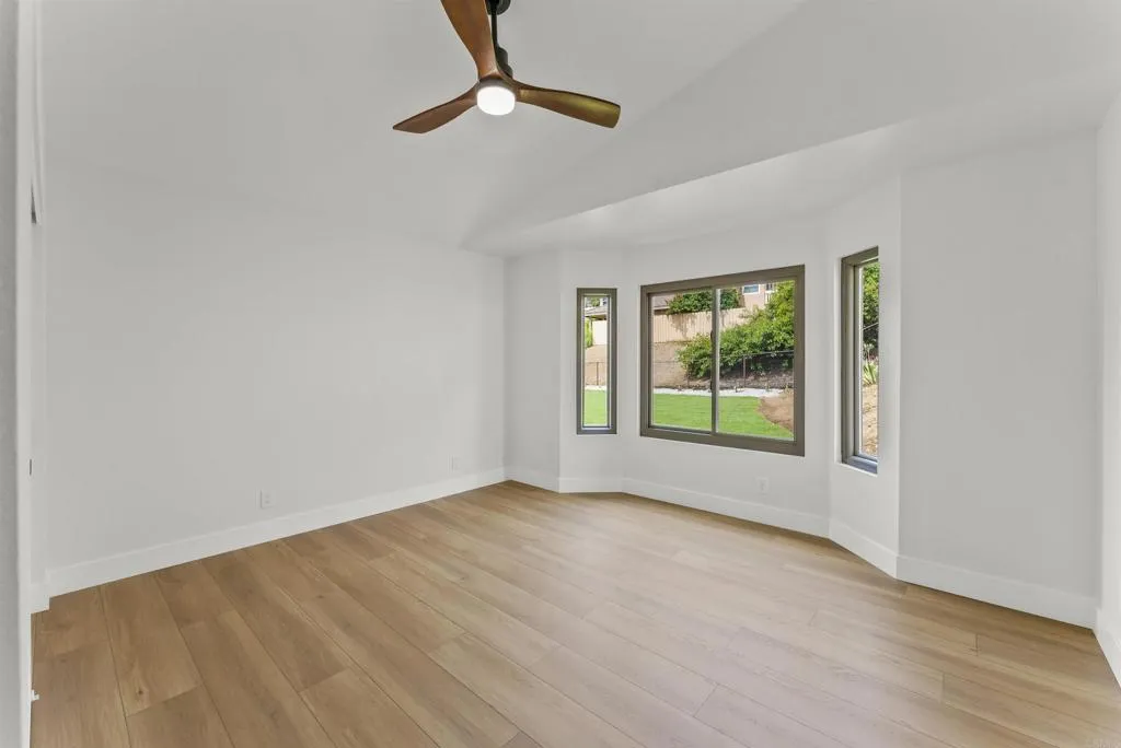 https://cdn.realtyfeed.com/cdn/127/306701122/fecef3fec6580fdd74a0009a1133bb50.webp