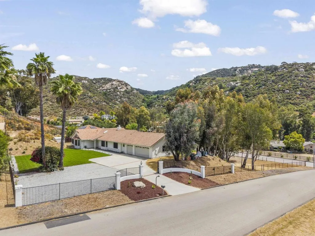Escondido, CA 92026