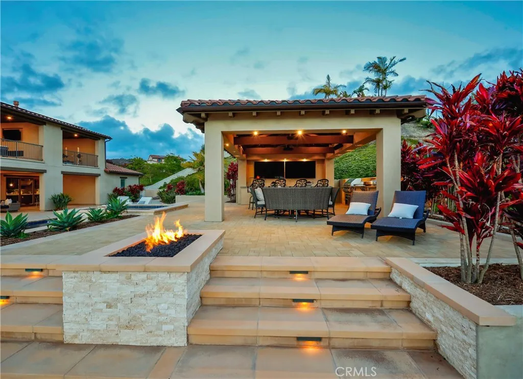 https://cdn.realtyfeed.com/cdn/127/306701229/540284cb7848b1d31a8ea7f761e774b9.webp