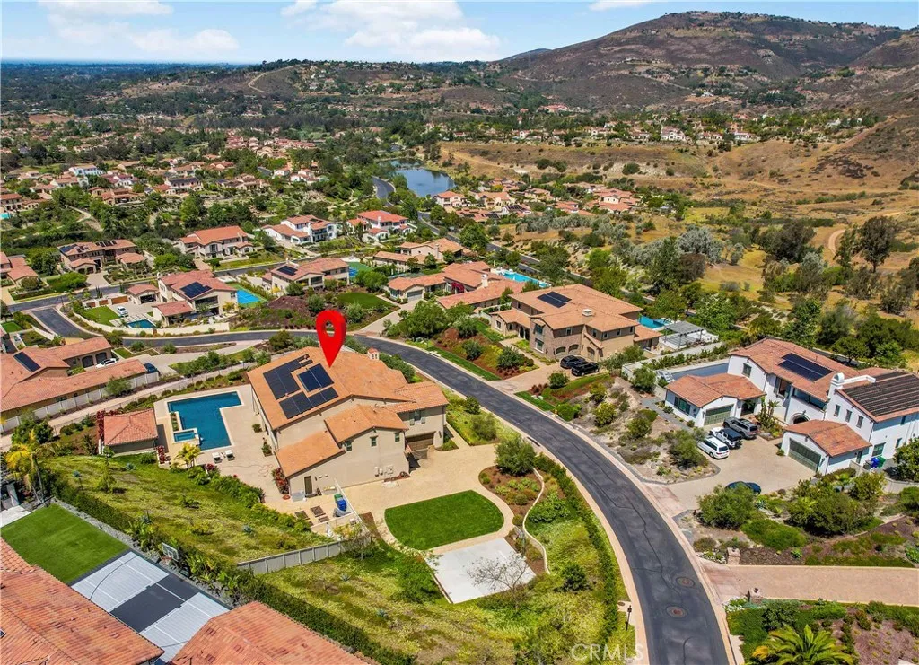 https://cdn.realtyfeed.com/cdn/127/306701229/f472fd8f8c7ecb7169ecd254f949af8c.webp