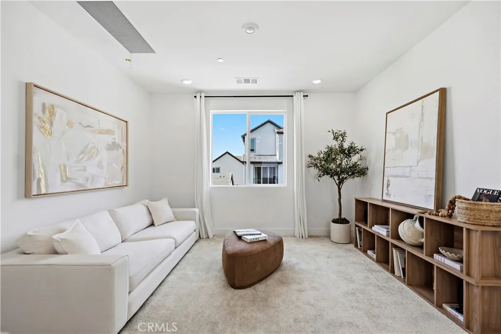 218 Tank, Irvine, CA, 92618