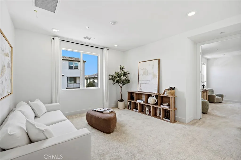 218 Tank, Irvine, CA, 92618