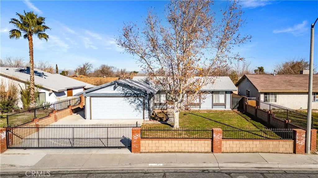 Lancaster, CA 93536