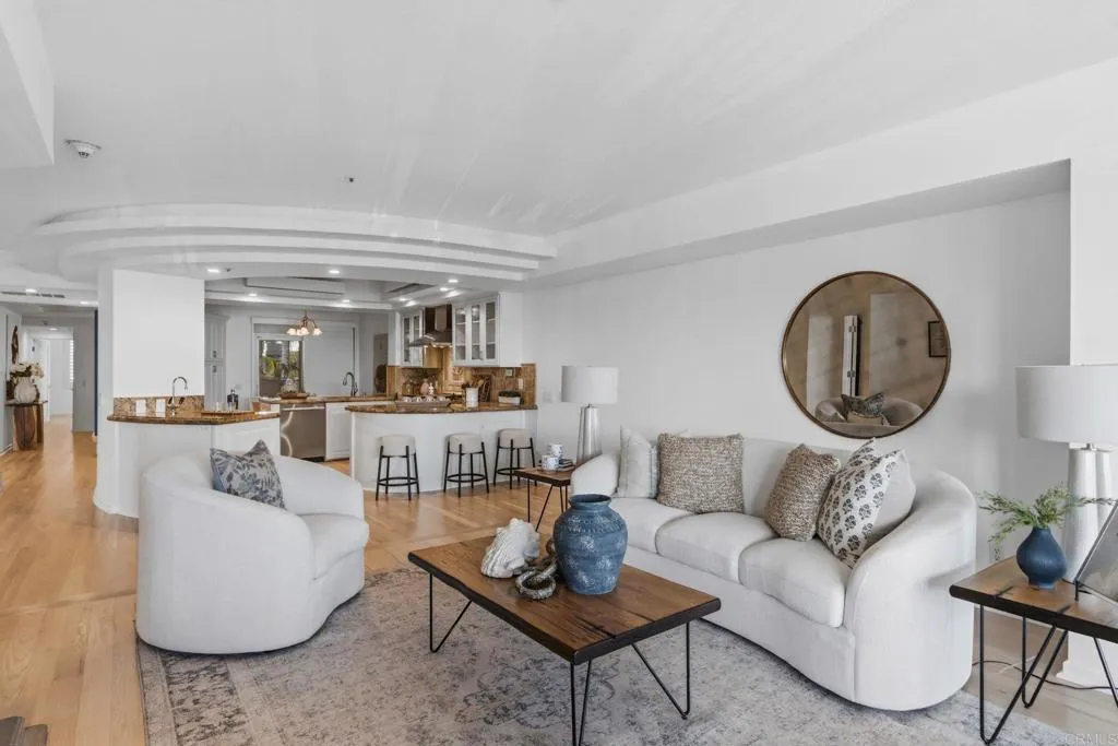 https://cdn.realtyfeed.com/cdn/127/306701353/63076b650cddfba3bbd271ab62810917.webp