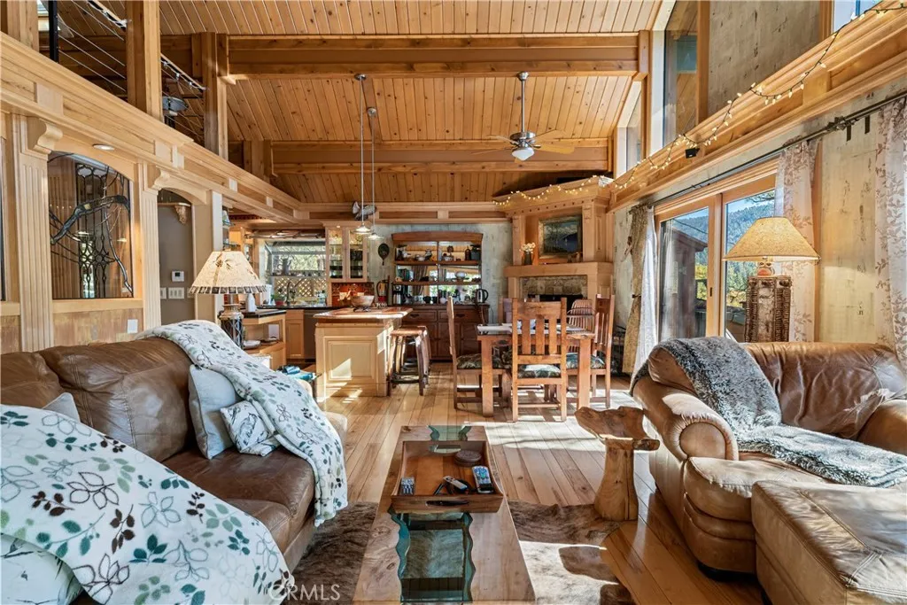 845 Menlo, Big Bear Lake, CA 92315 - Photo 4 of 33, Big Bear Lake, CA