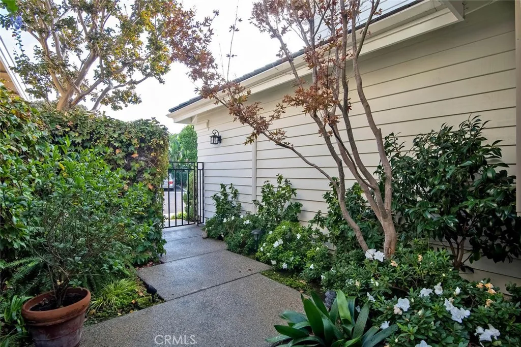 2521 Point Del Mar, Corona del Mar, CA 92625 - Photo 2 of 23, Corona Del Mar, CA