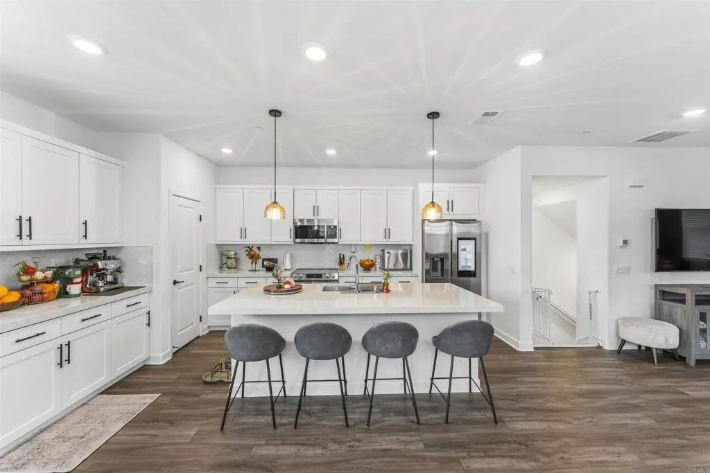 Photo #10: PTP2603064 Listing: Photo #10