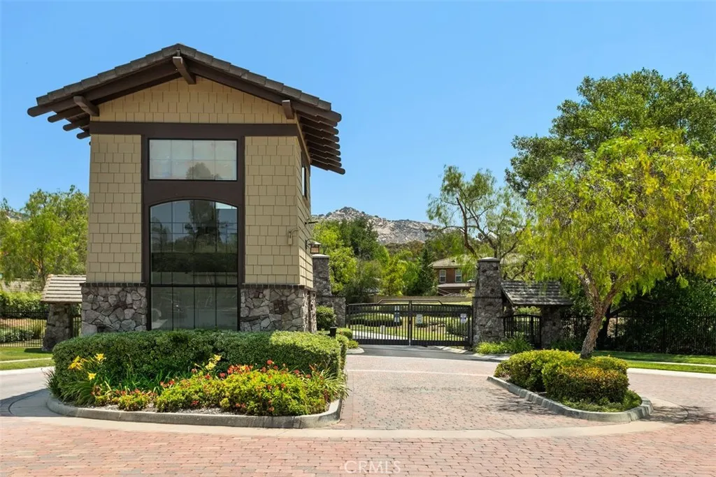 https://cdn.realtyfeed.com/cdn/127/306701573/6376dfe93ad34d4be3382e7f931ef953.webp