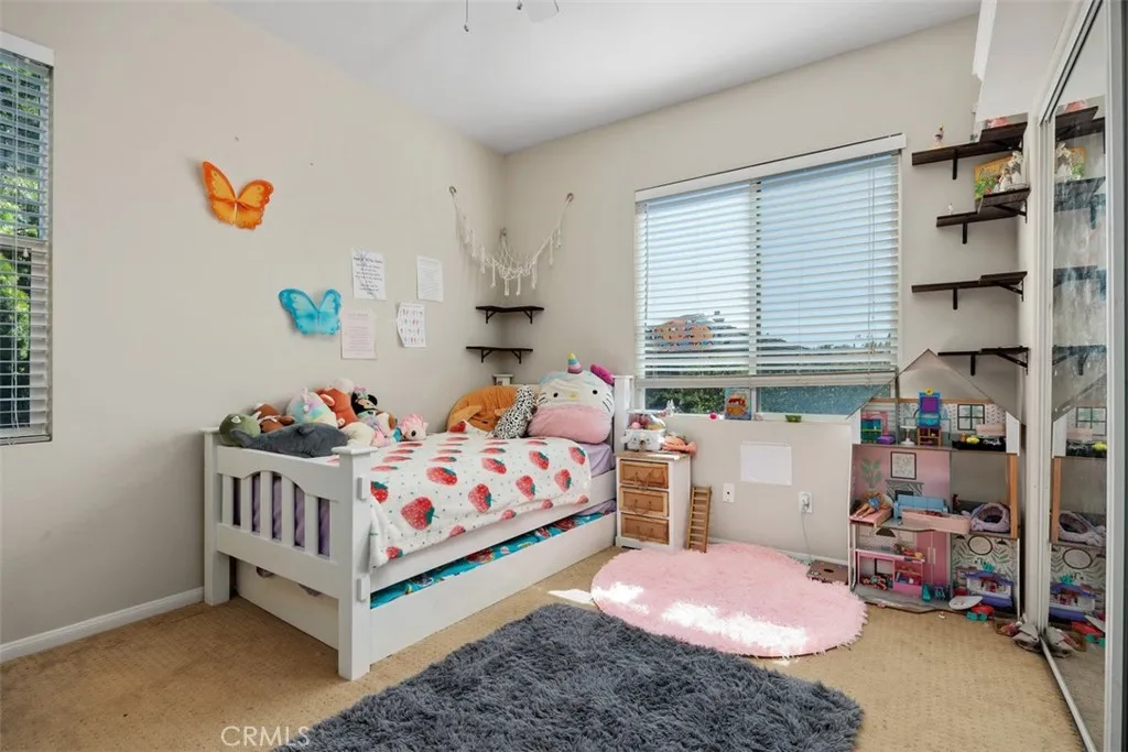 https://cdn.realtyfeed.com/cdn/127/306701573/8d38af8dc0ff47719a6a8f67c19734f3.webp