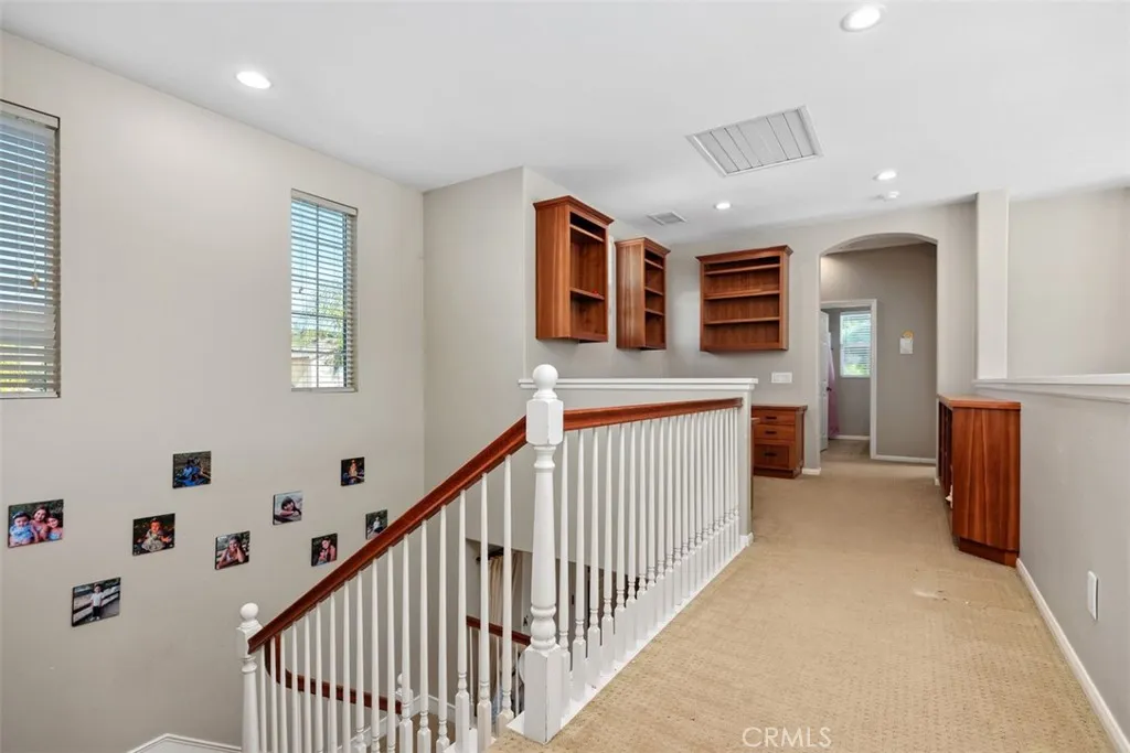 https://cdn.realtyfeed.com/cdn/127/306701573/c9a44d36055d2a547467c98cad74ba3d.webp