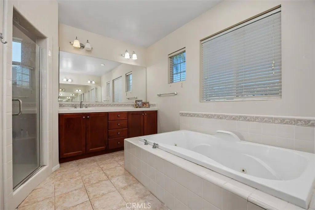 https://cdn.realtyfeed.com/cdn/127/306701573/d55c057b943cceeb84380183517794ac.webp