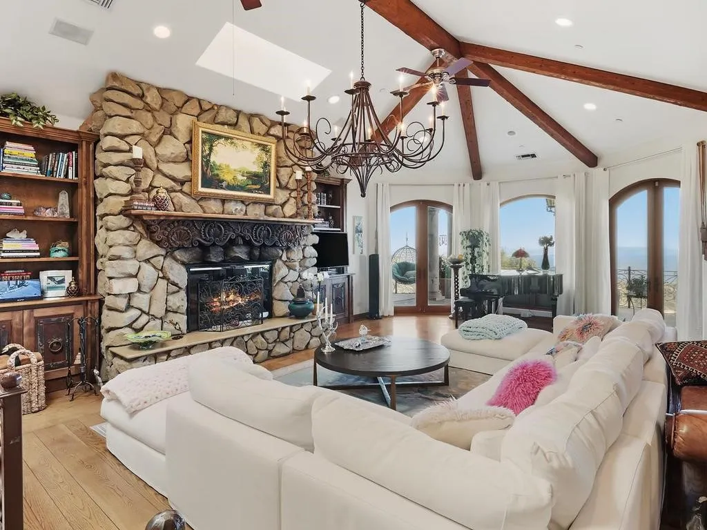 22331 Swenson Drive, Topanga, CA, 90290