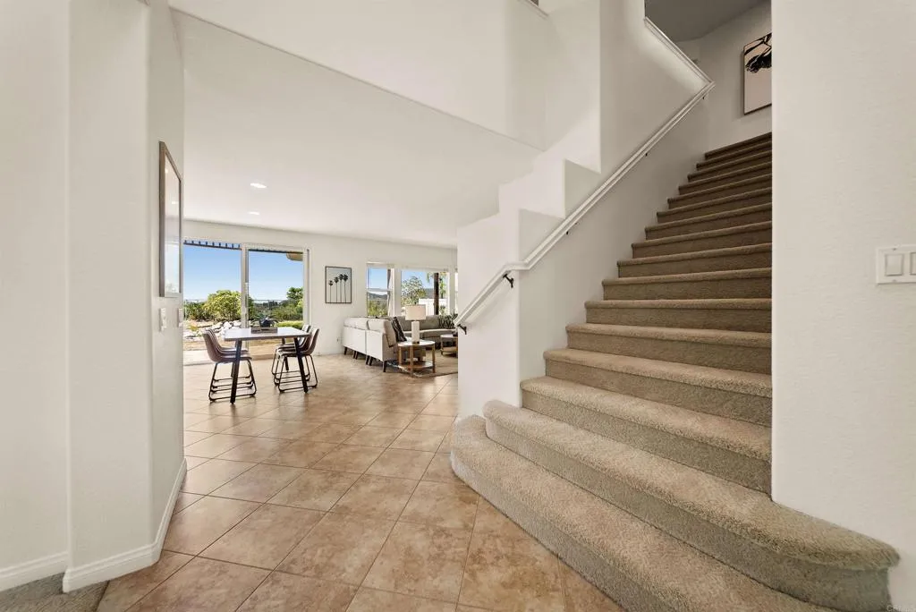 https://cdn.realtyfeed.com/cdn/127/306701672/51779b33da103005829a5b4190bd5fd5.webp