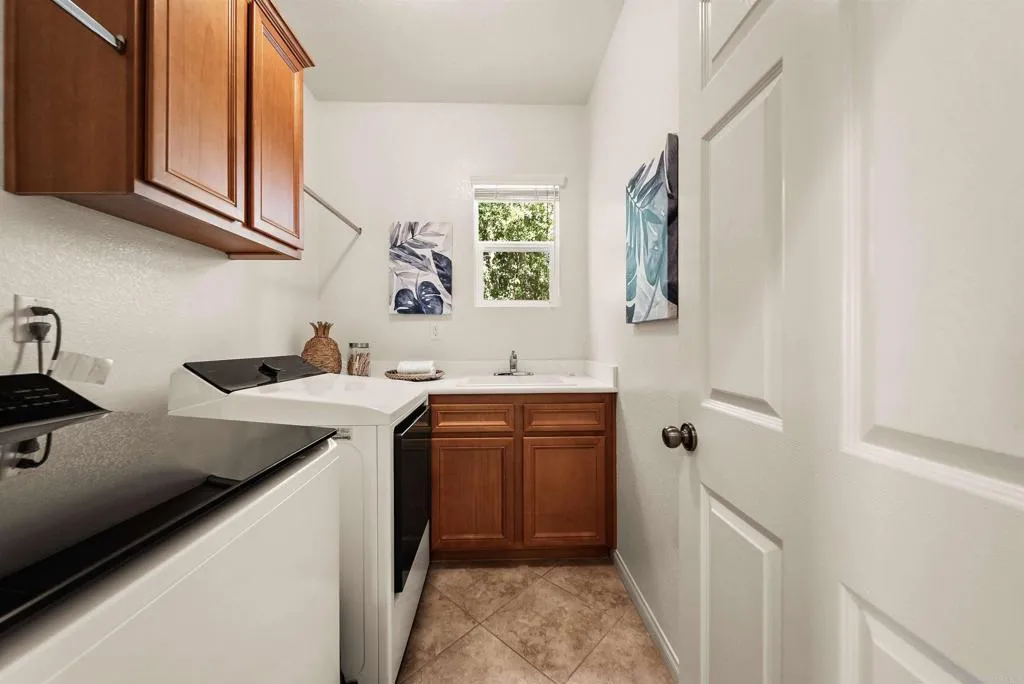 https://cdn.realtyfeed.com/cdn/127/306701672/84146ac48b728164a5352581b53f859b.webp